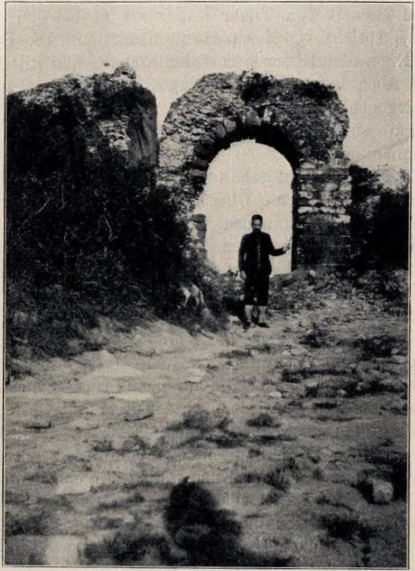 Karanlık Kapı, Kurtpınar - Adana
