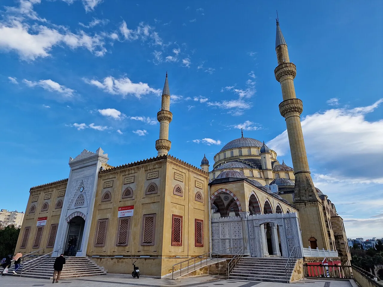 Ramazanoğlu Mosque - Adana