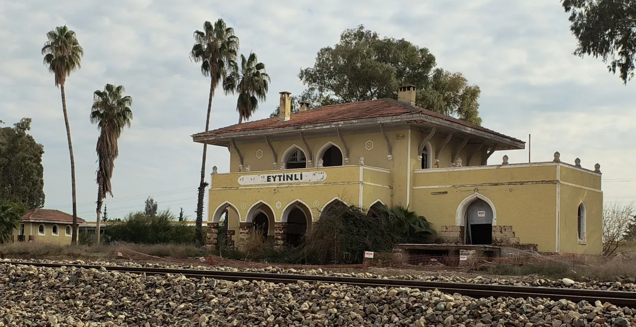 Zeytinli railway station - Adana