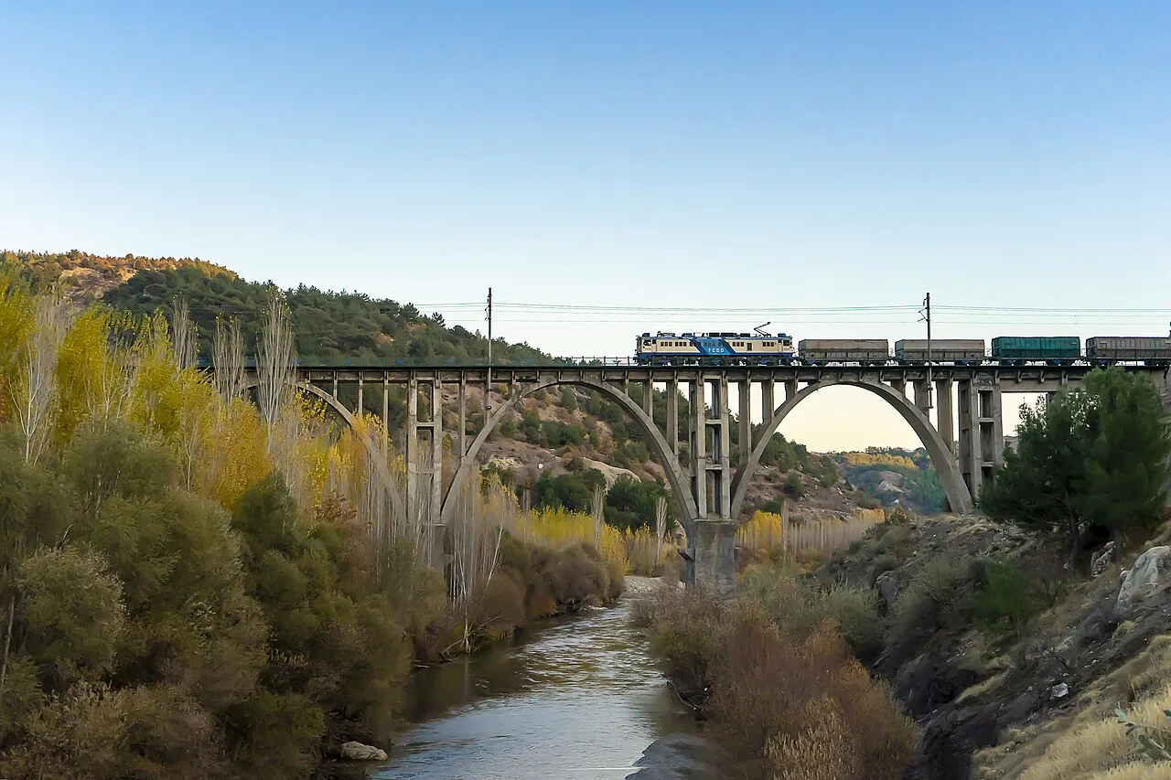 Gölbaşı Tren İstasyonu - Adıyaman