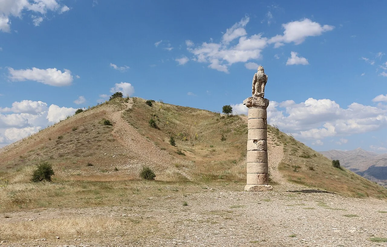 Karakuş Tümülüsü - Adıyaman
