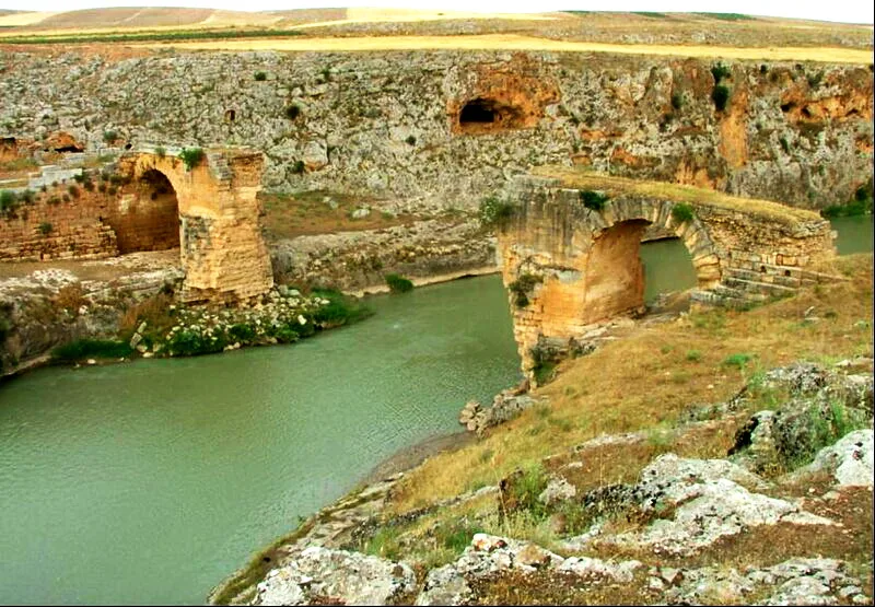 Kızılin Köprüsü - Adıyaman