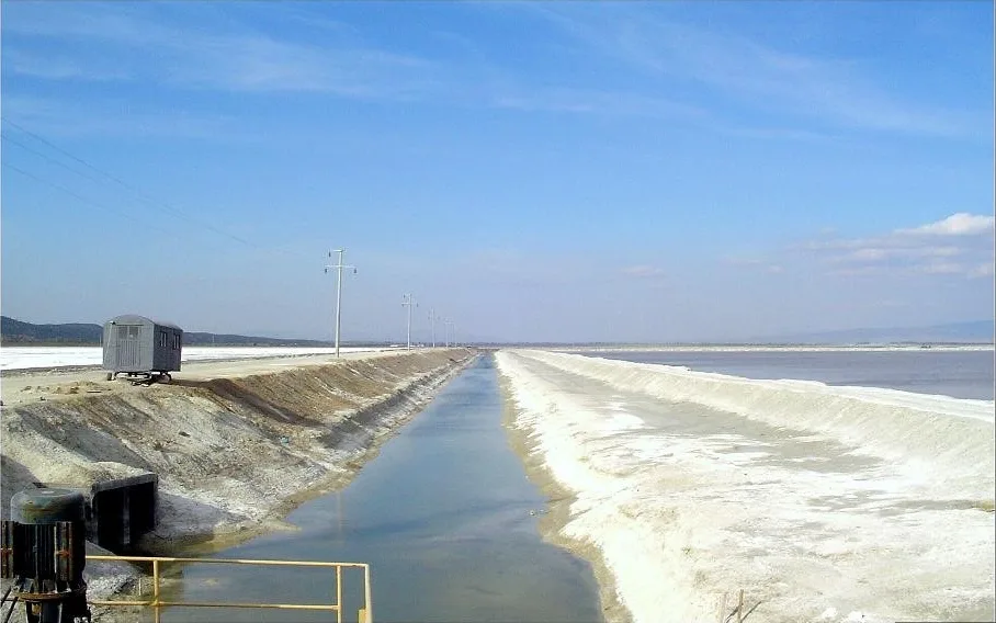 Lake Acıgöl - Afyonkarahisar