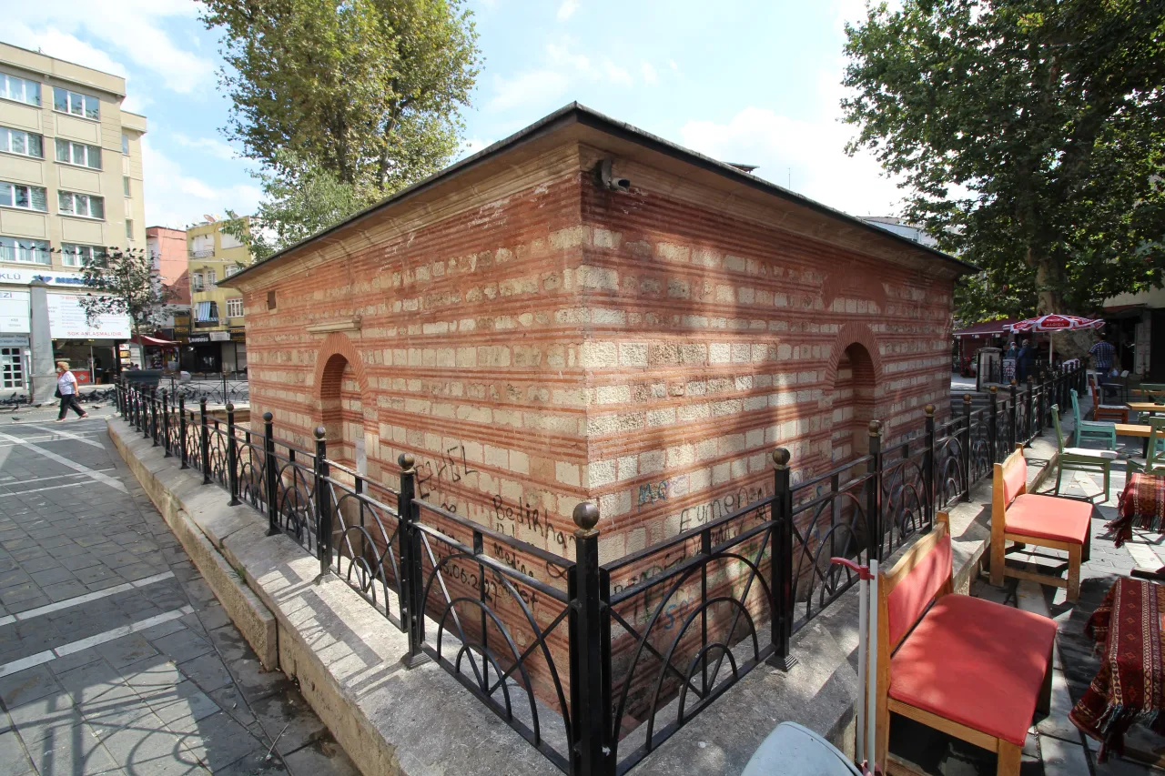 Square Fountain - Ankara