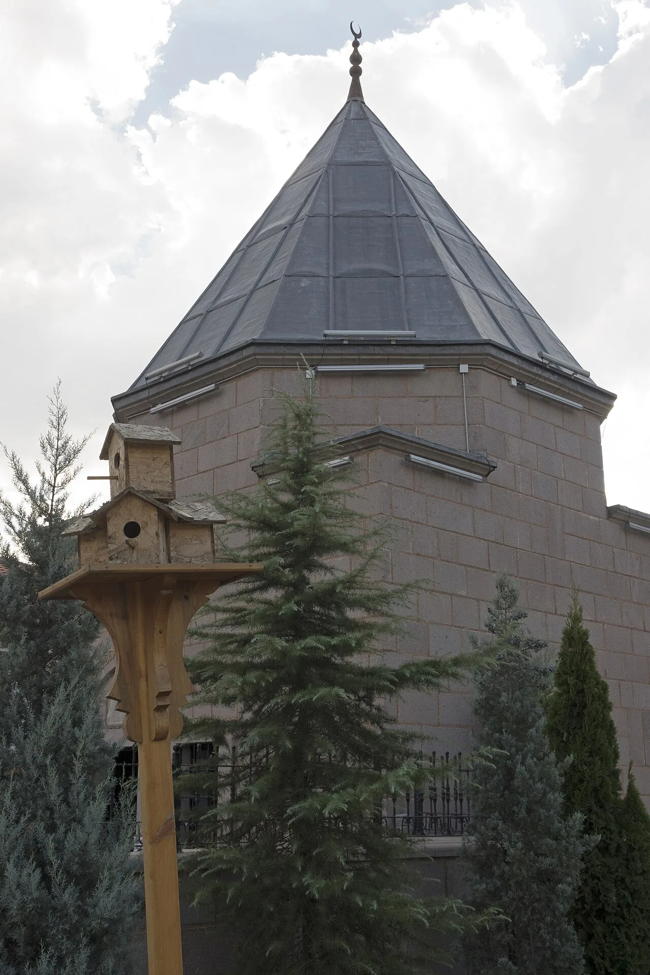 Şeyh İzzettin Türbesi (Altındağ) - Ankara