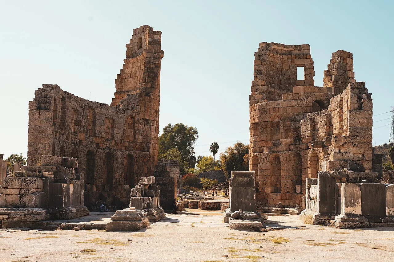 Perge Helenistik Kapı - Antalya
