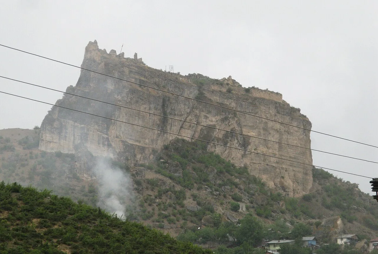 Ardanuç Kalesi - Artvin