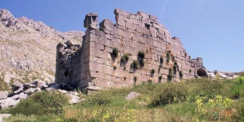Çeşme – Gölhisar - Aydın