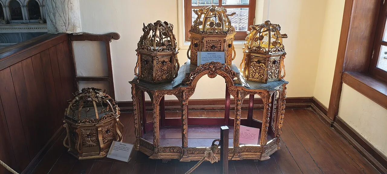 Taksiyarhis Kilise Çeşmesi - Balıkesir