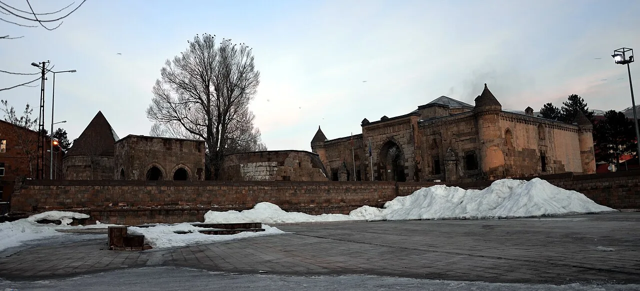 İhlasiye Medresesi - Bitlis