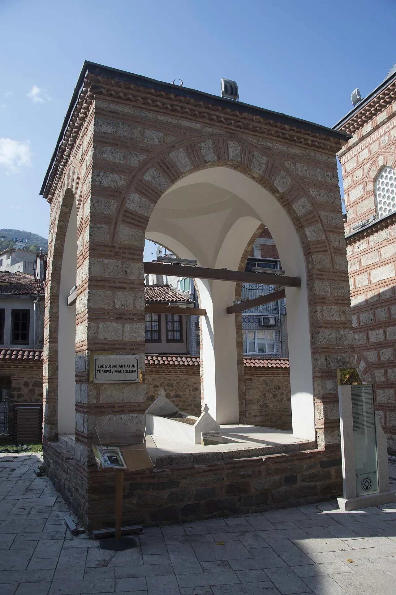 Ebe Gülbahar Hatun Türbesi - Bursa