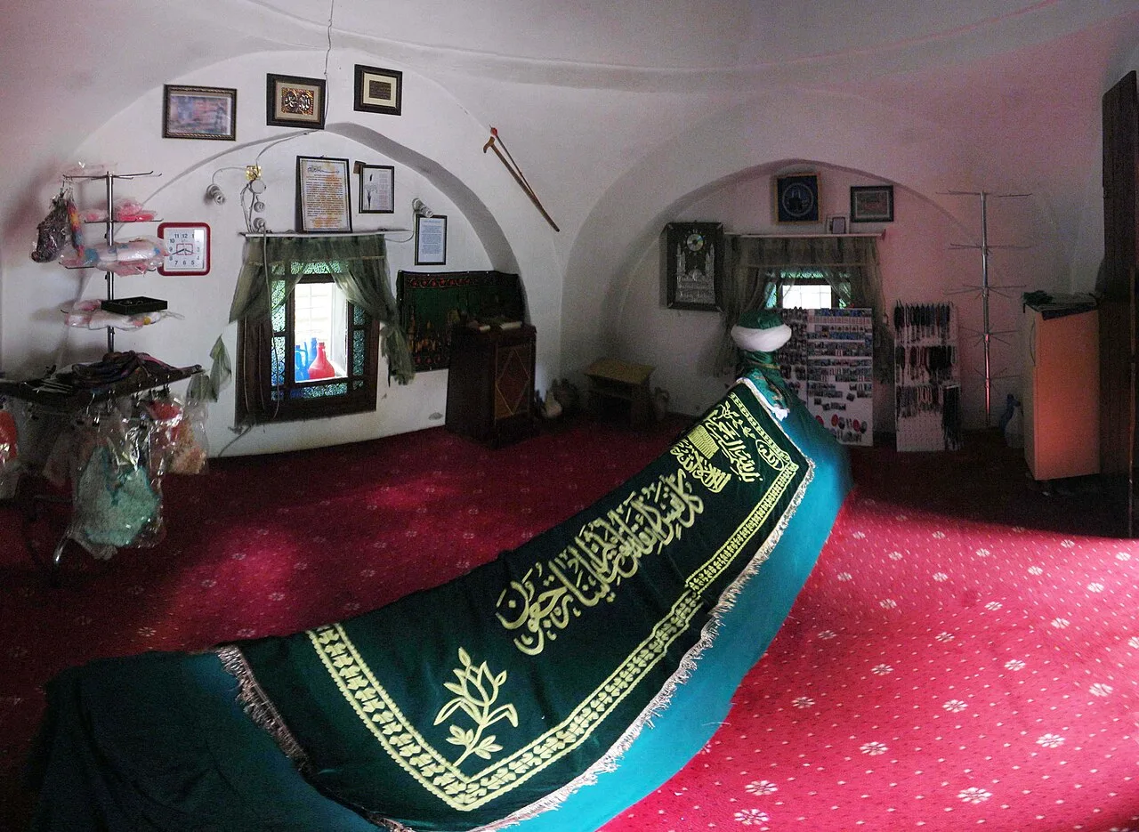 Okçu Baba Türbesi - Bursa