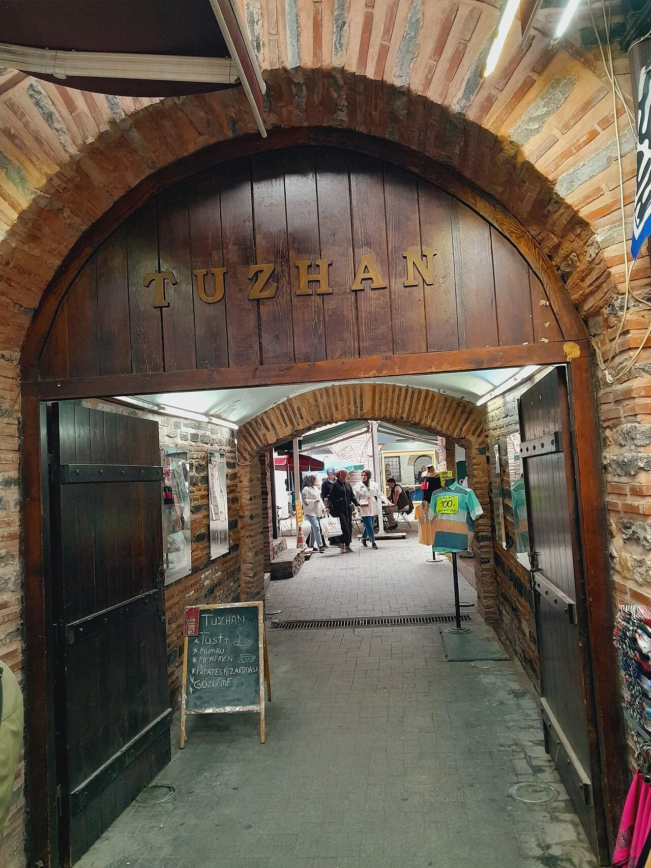 Tuz Han, Bursa - Bursa