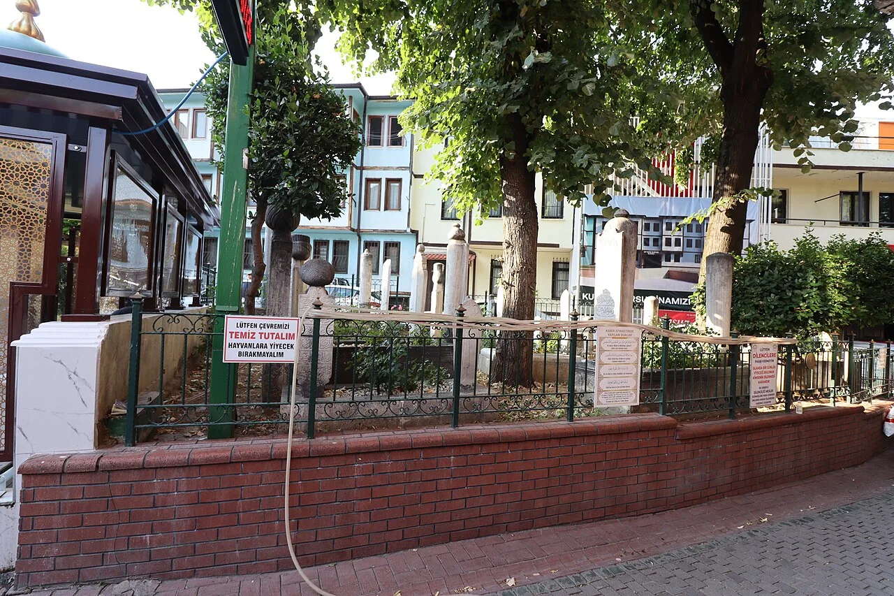 Üftâde Camii Hazireleri - Bursa