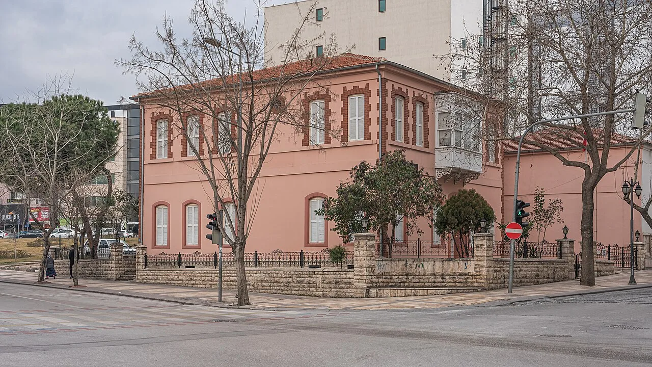 Denizli Atatürk and Ethnography Museum - Denizli