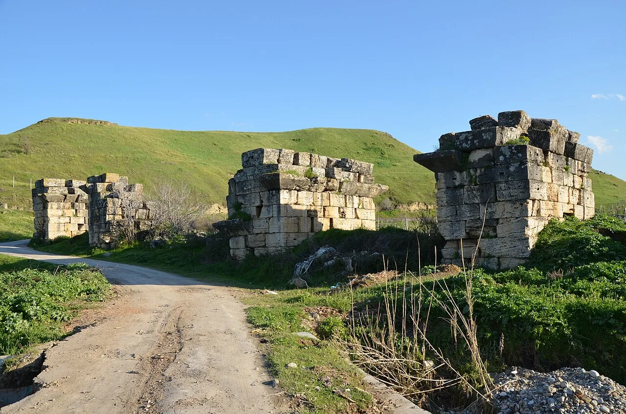 Roma Köprüsü, Güney - Denizli