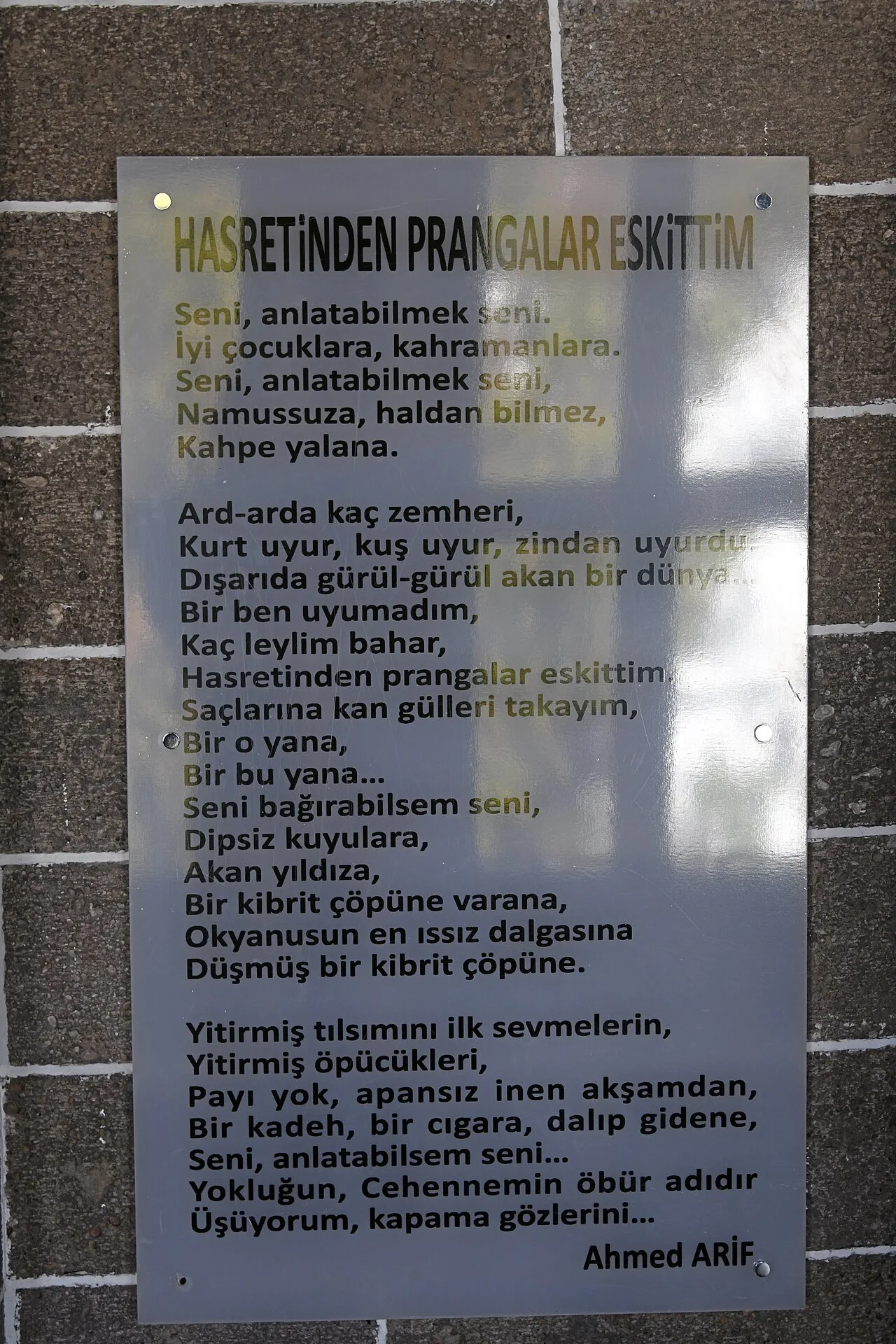 Ahmet Arif Literature Museum Library - Diyarbakır