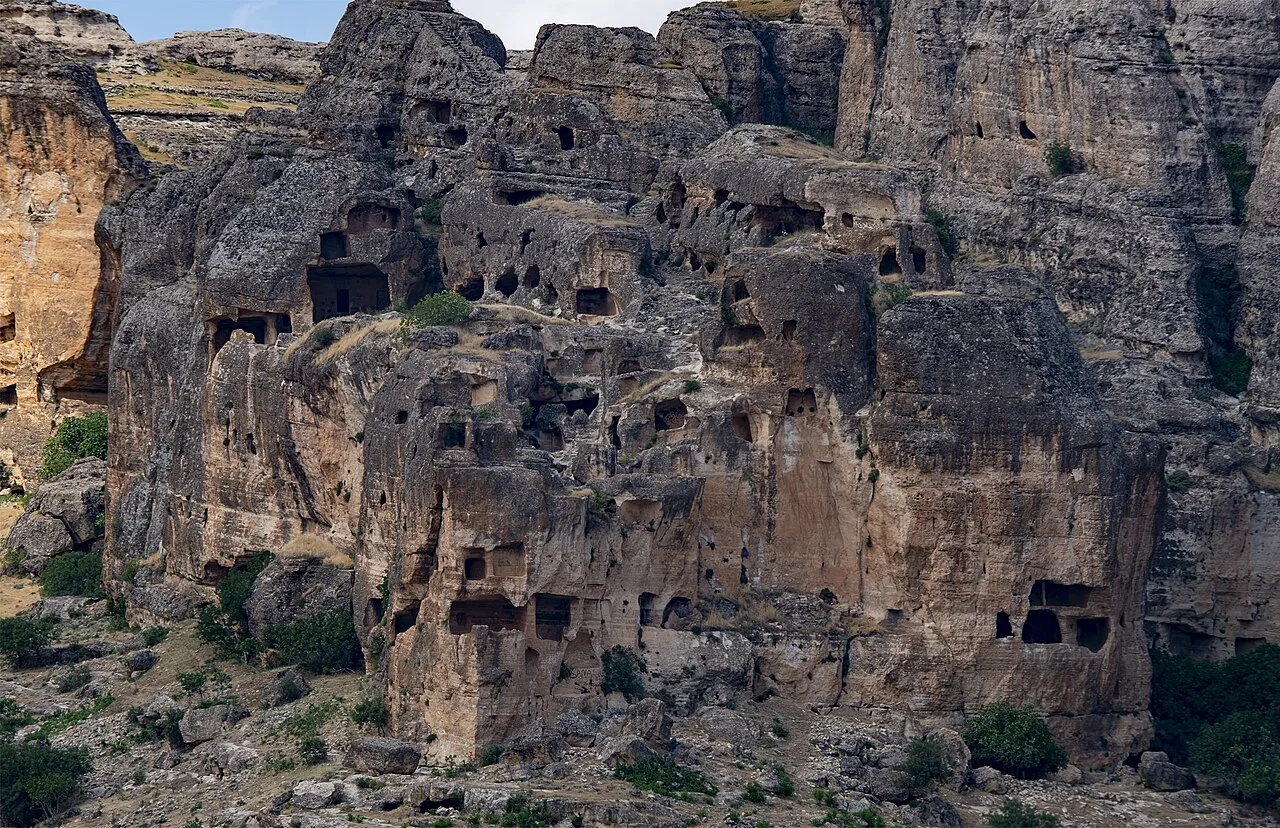 Hassuni Caves - Diyarbakır