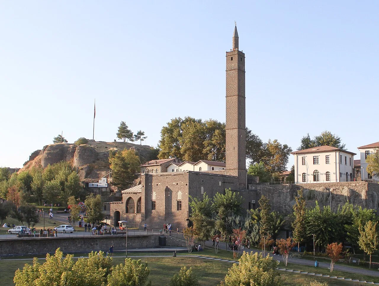 Hazreti Süleyman Mosque - Diyarbakır