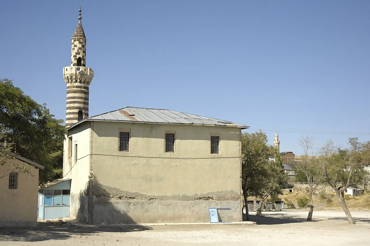 Alacalı Cami - Elazığ