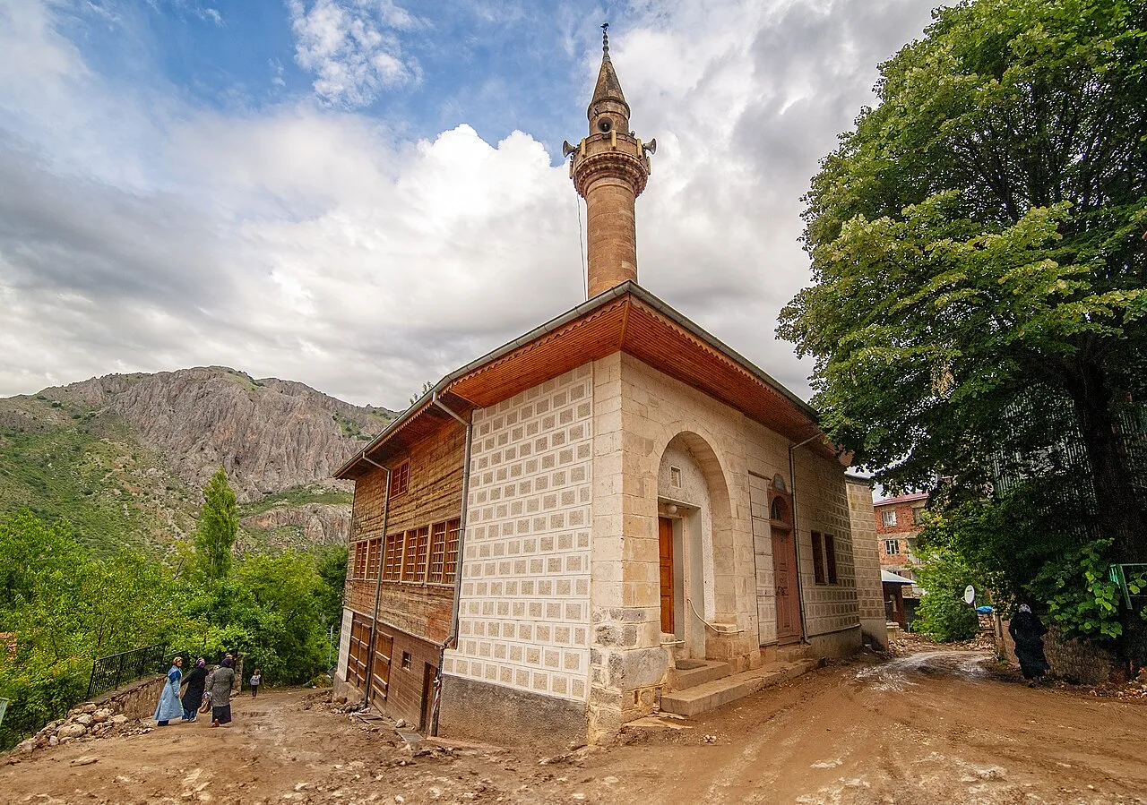 Dörtyol Ağzı Mosque - Erzincan