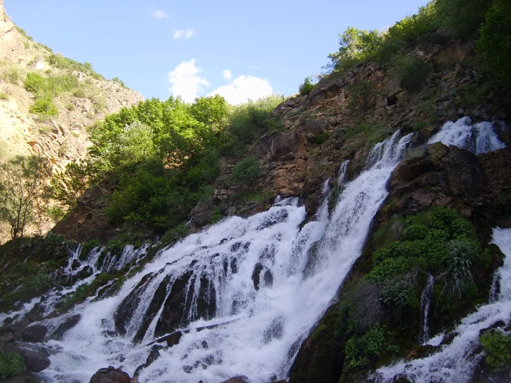 Tomara Waterfall - Gümüşhane