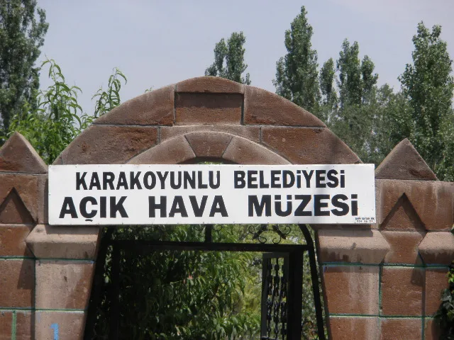 Karakoyunlu Koçbaşlı Açık Hava Müzesi - Iğdır