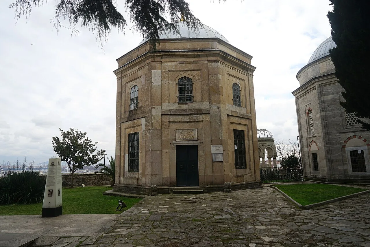 Abdülmecit Türbesi - İstanbul