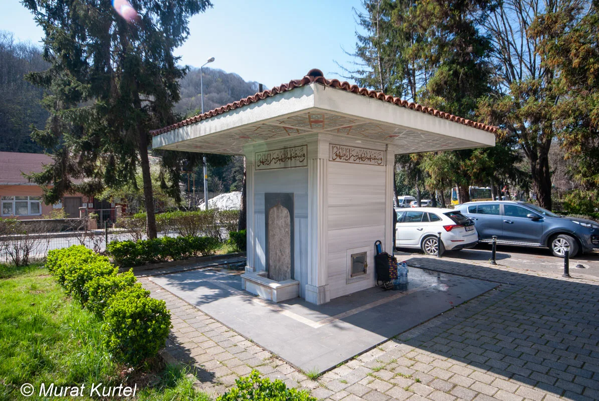 Akbaba Merkez Mosque Fountain - İstanbul
