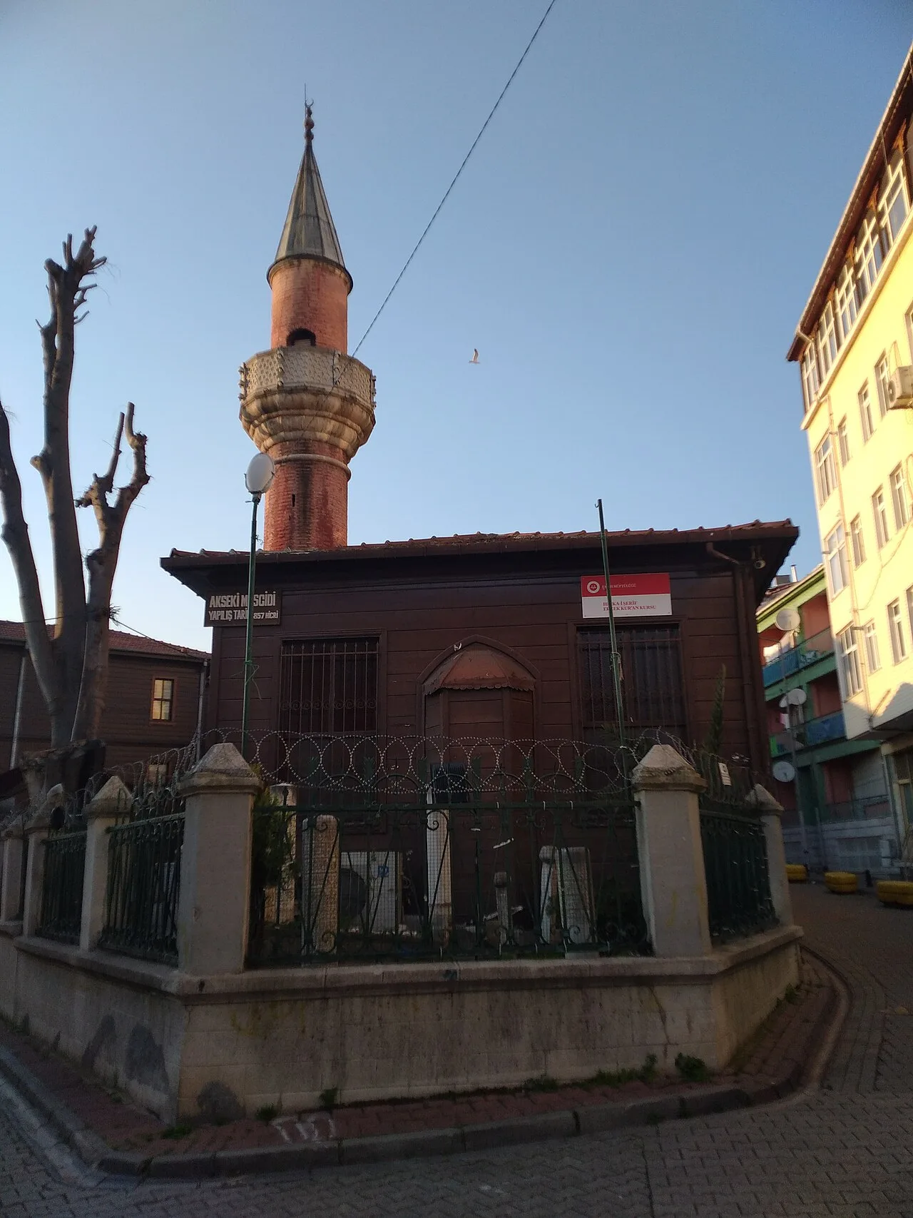 Akseki Kemalettin Mescidi Haziresi - İstanbul