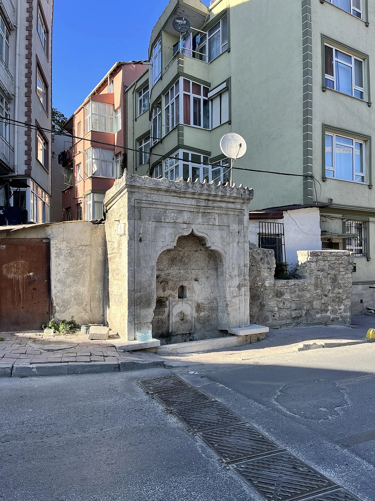 Arpa Emini Çeşmesi - İstanbul