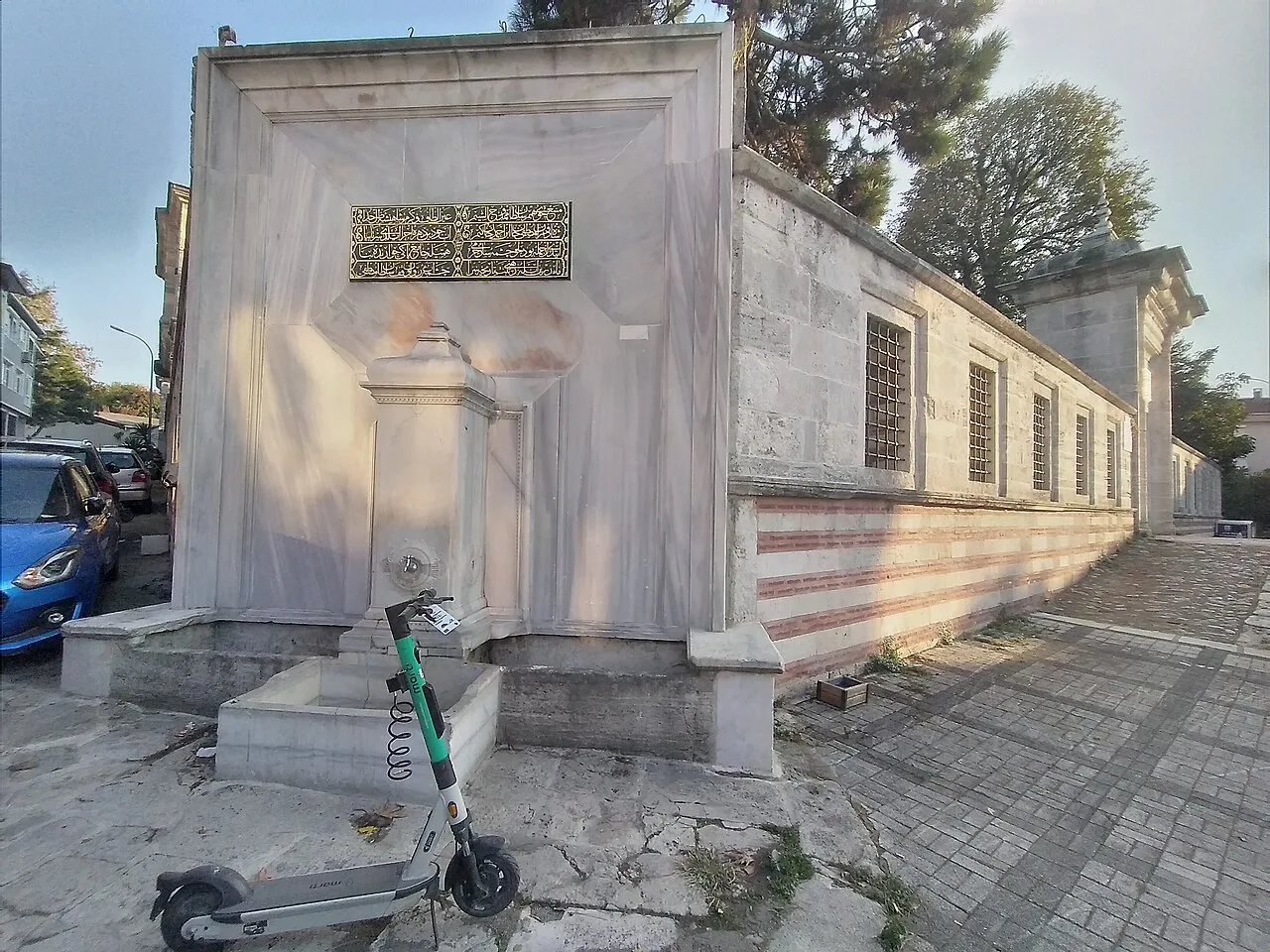 Ayazma Camii Avlusu İçindeki Duvar Çeşmesi - İstanbul