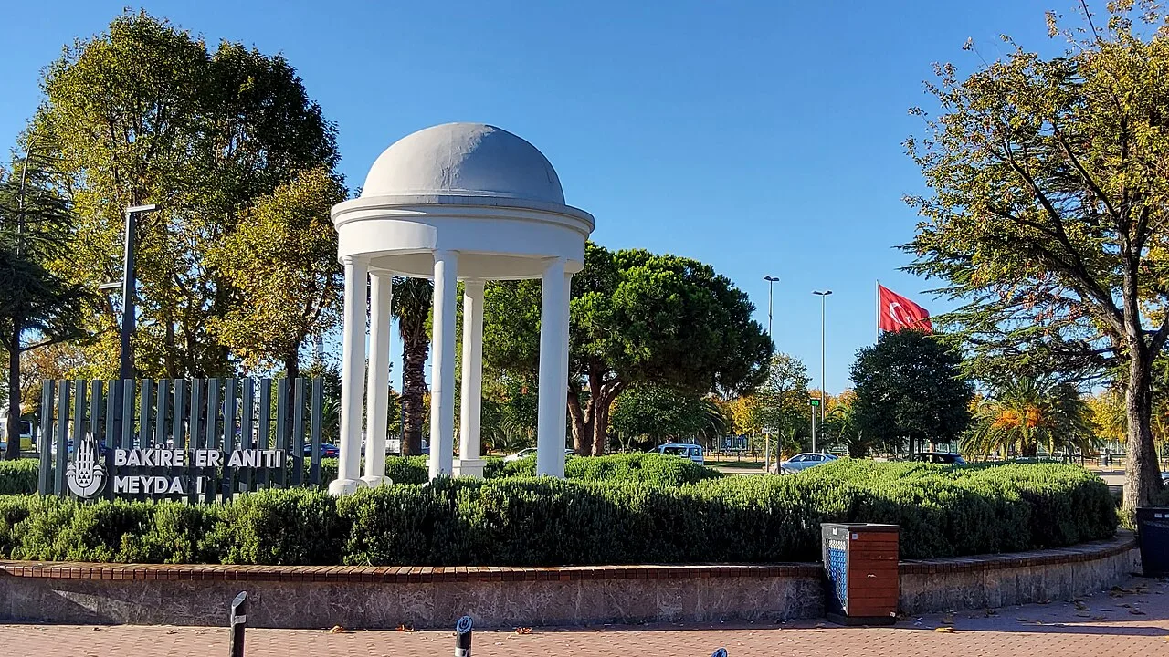Bakireler Anıtı - İstanbul