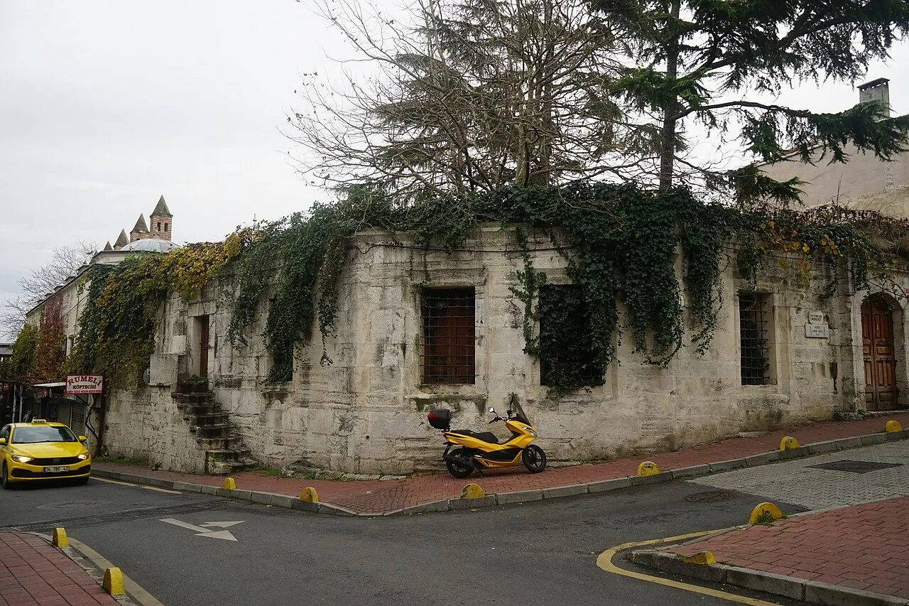 Bayrampaşa Külliyesi Medresesi - İstanbul