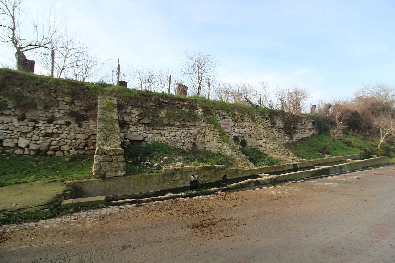 West Çilingir Fountain - İstanbul
