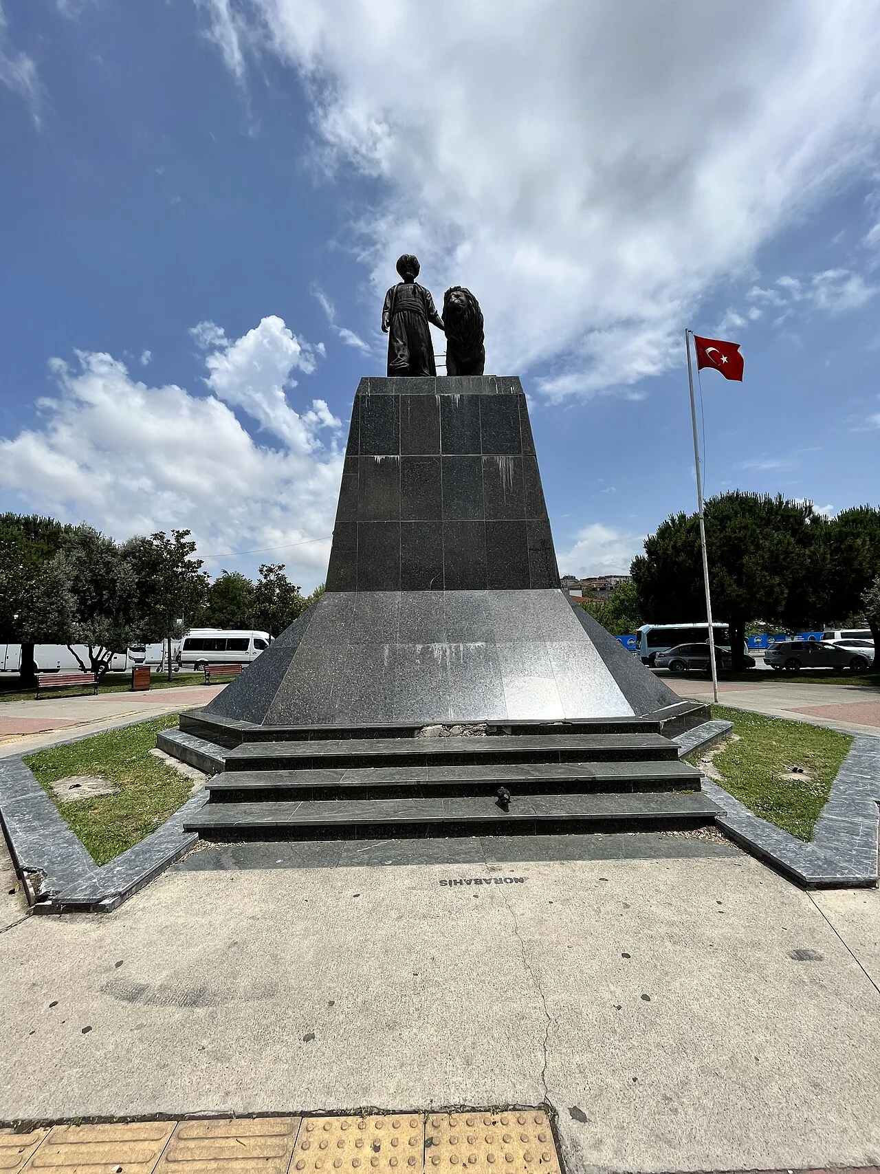 Cezayirli Gazi Hasan Paşa Anıtı - İstanbul