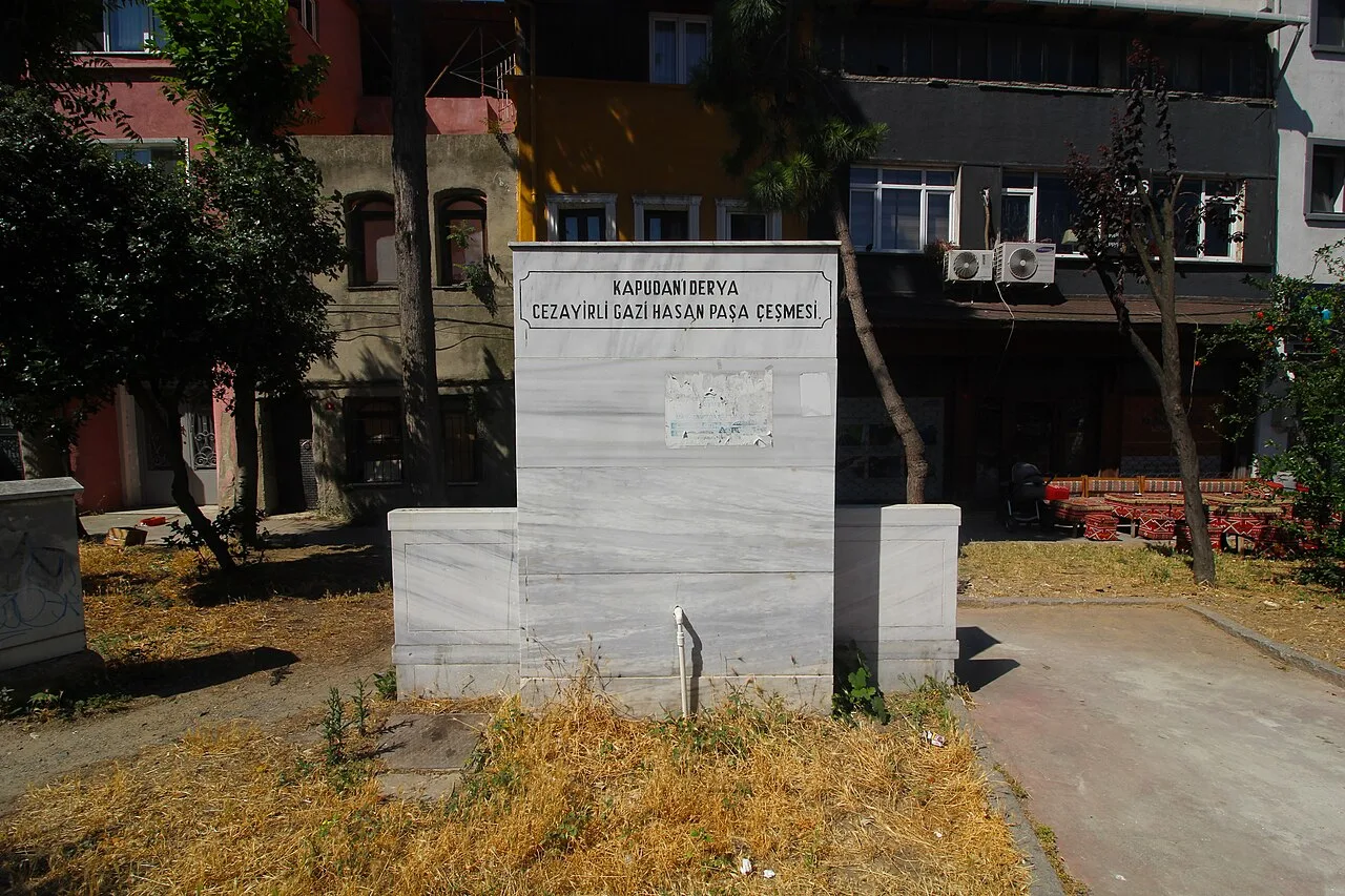 Cezayirli Gazi Hasan Paşa Fountain (Çatma Mescit) - İstanbul