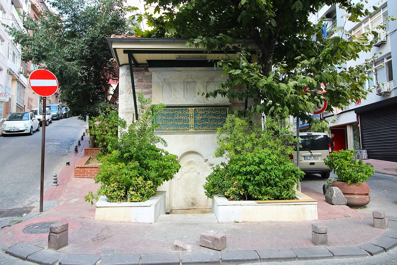 Cezayirli Hasan Paşa Çeşmesi, Küçük Piyale - İstanbul