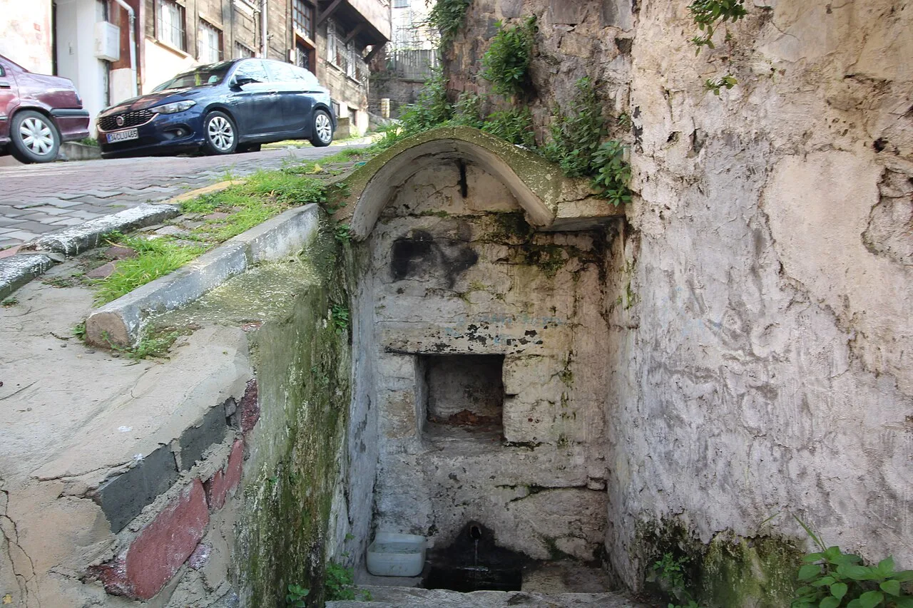 Çukur Çeşme, Kasımpaşa - İstanbul