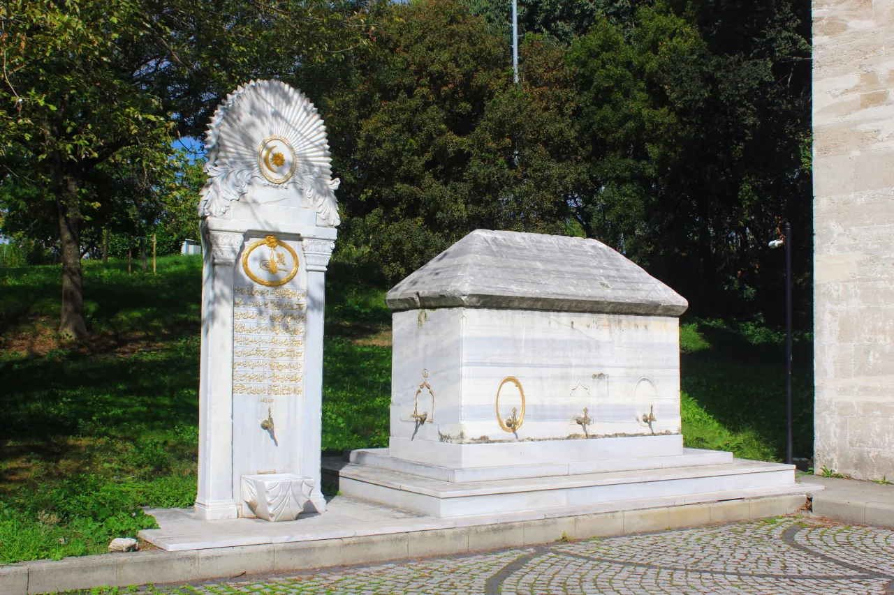 Davutpaşa Barracks Fountain - İstanbul
