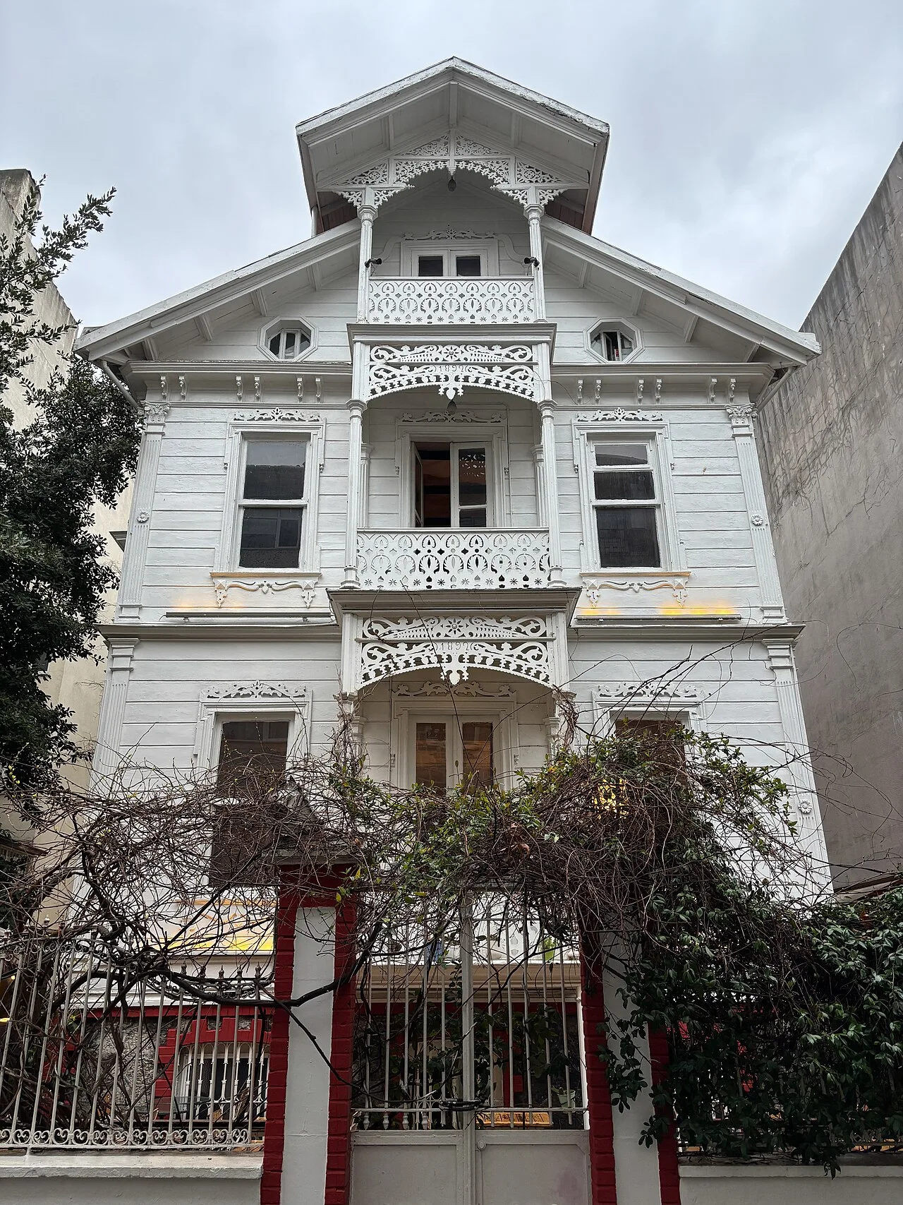 Doktor Seyfi Basa Köşkü - İstanbul