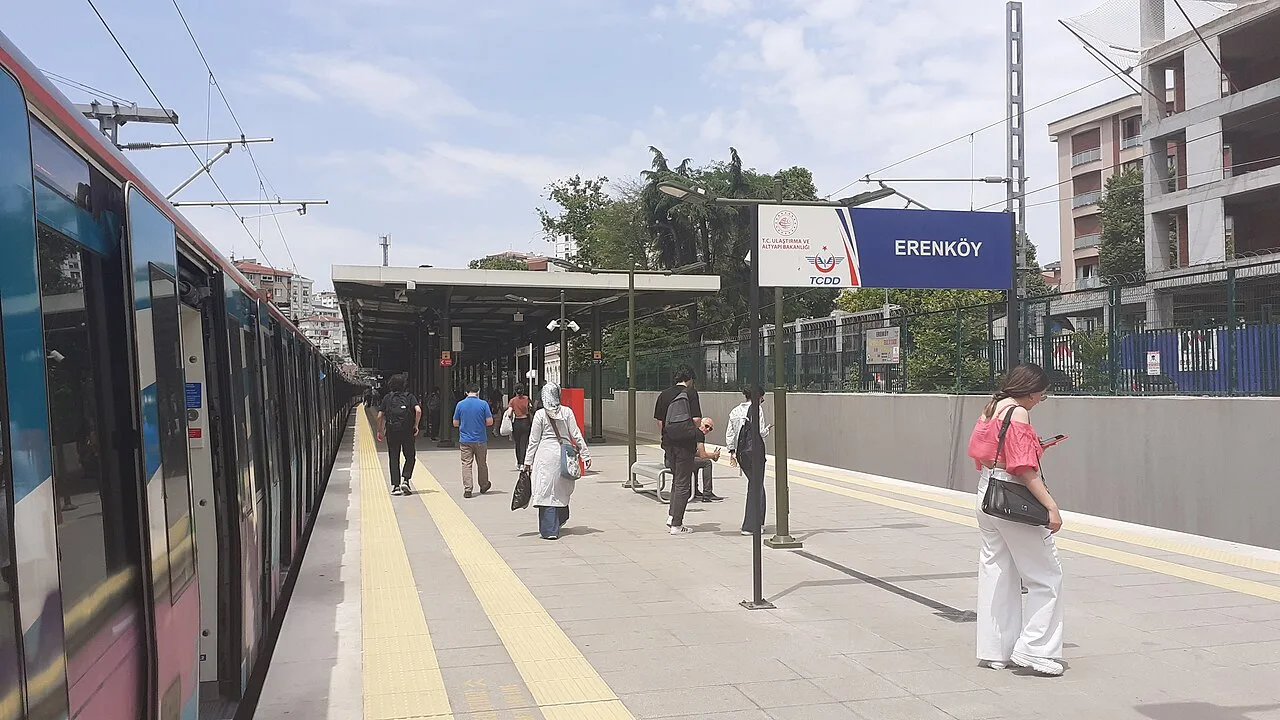 Erenköy Tren İstasyonu - İstanbul