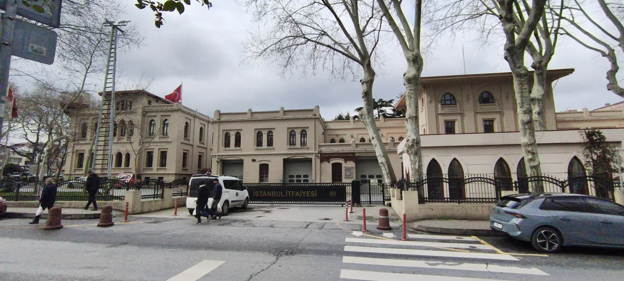 Fatih İtfaiye Binası - İstanbul