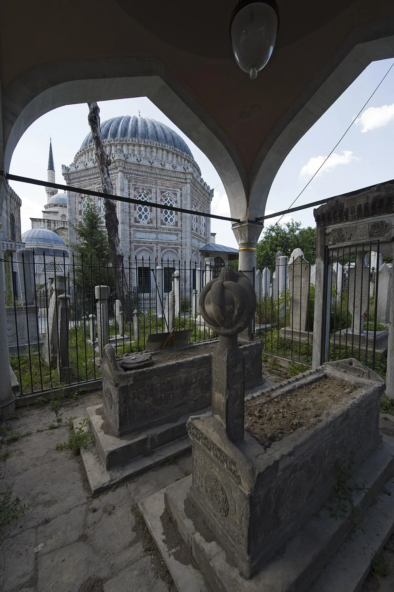 Tomb of Fatma Sultan - İstanbul