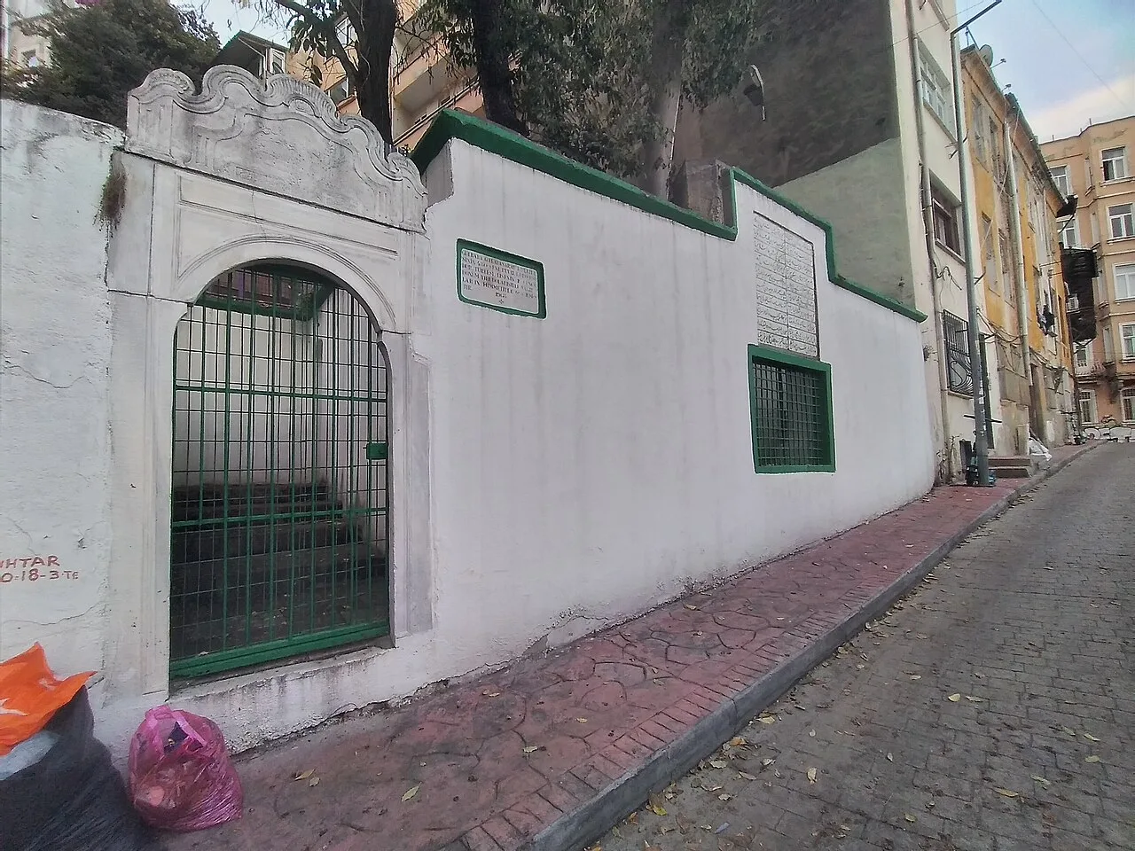 Gül Baba Türbesi (Tomtom - İstanbul