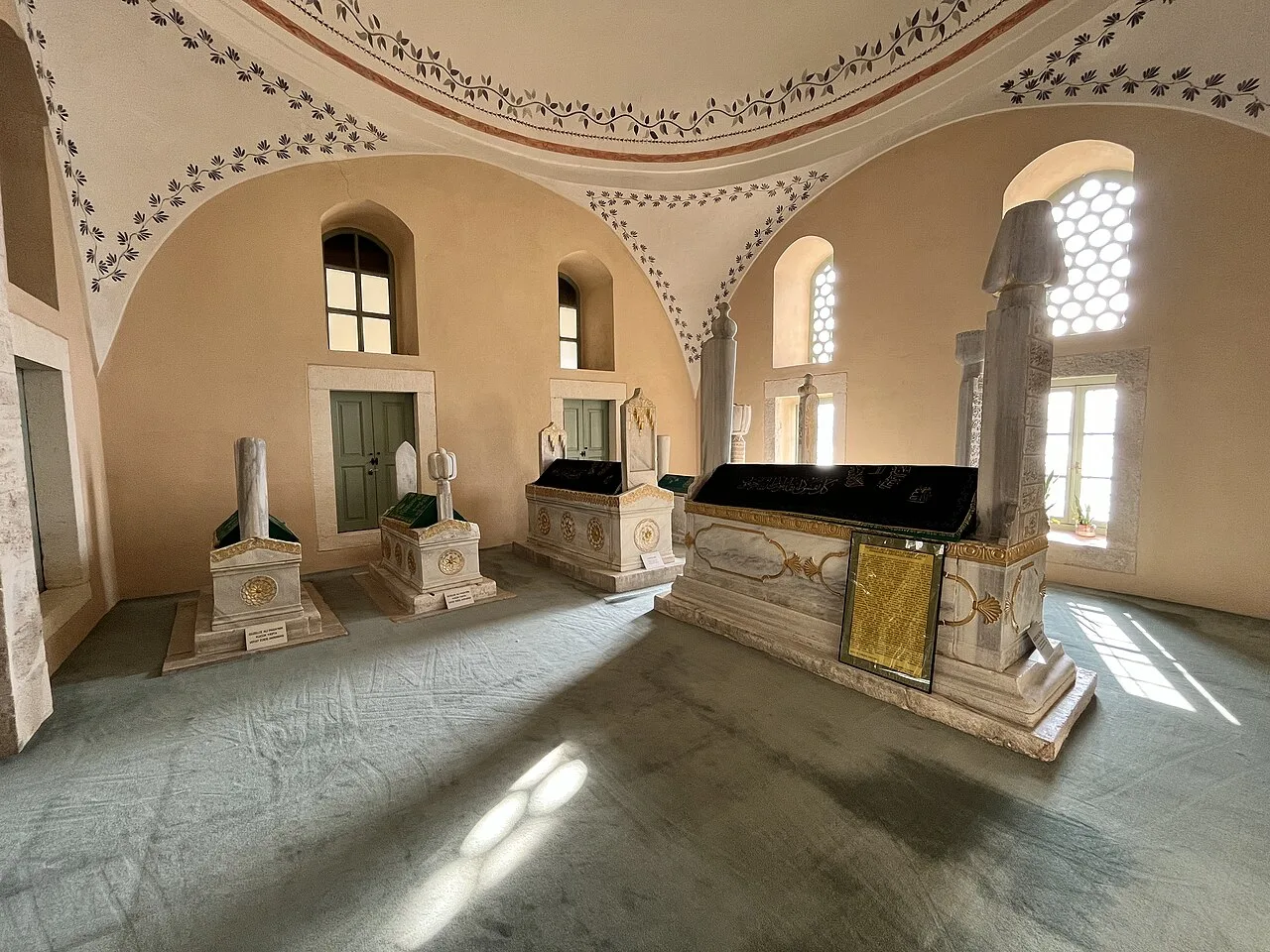 Güzelce Ali Paşa Türbesi - İstanbul