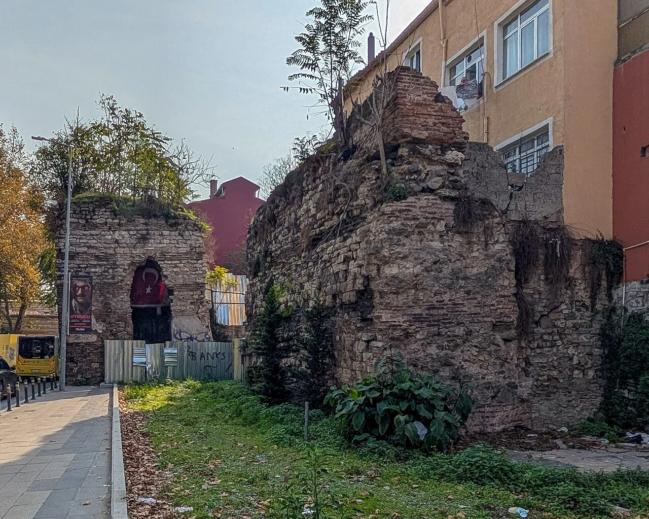 Haliç Surları, 30. Kule - İstanbul