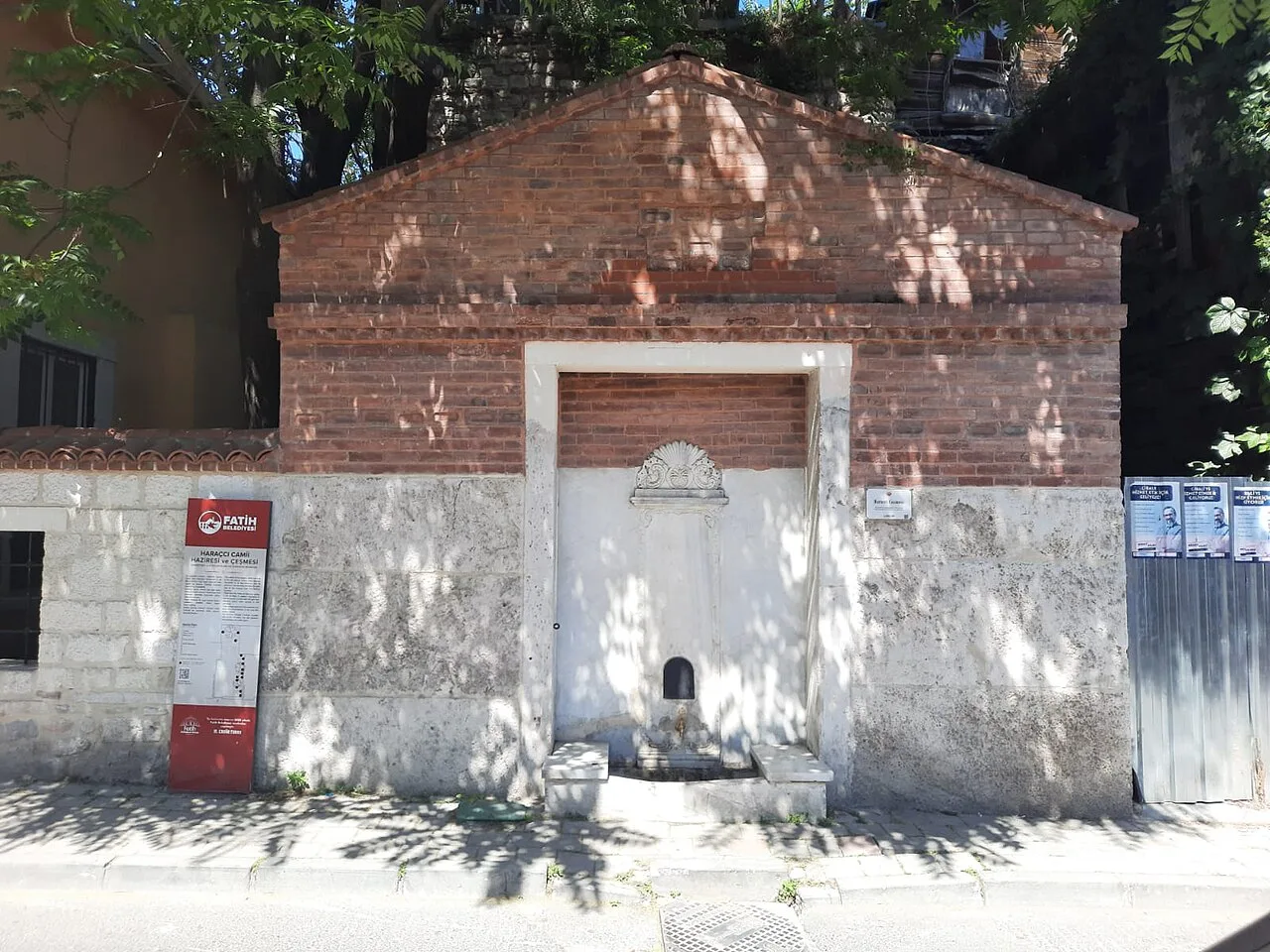 Haraççı Çeşmesi - İstanbul