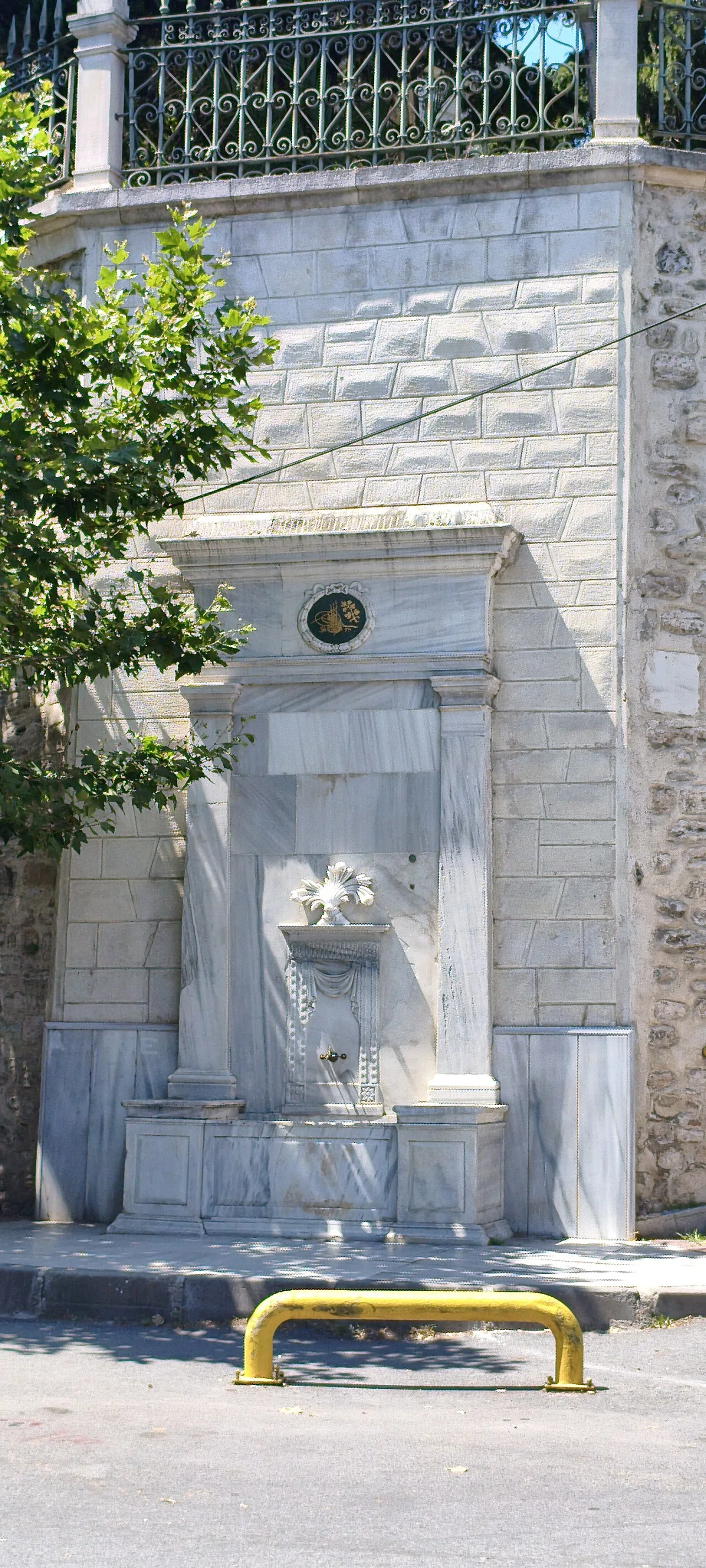 Hırka-i Şerif Mosque Fountain - İstanbul