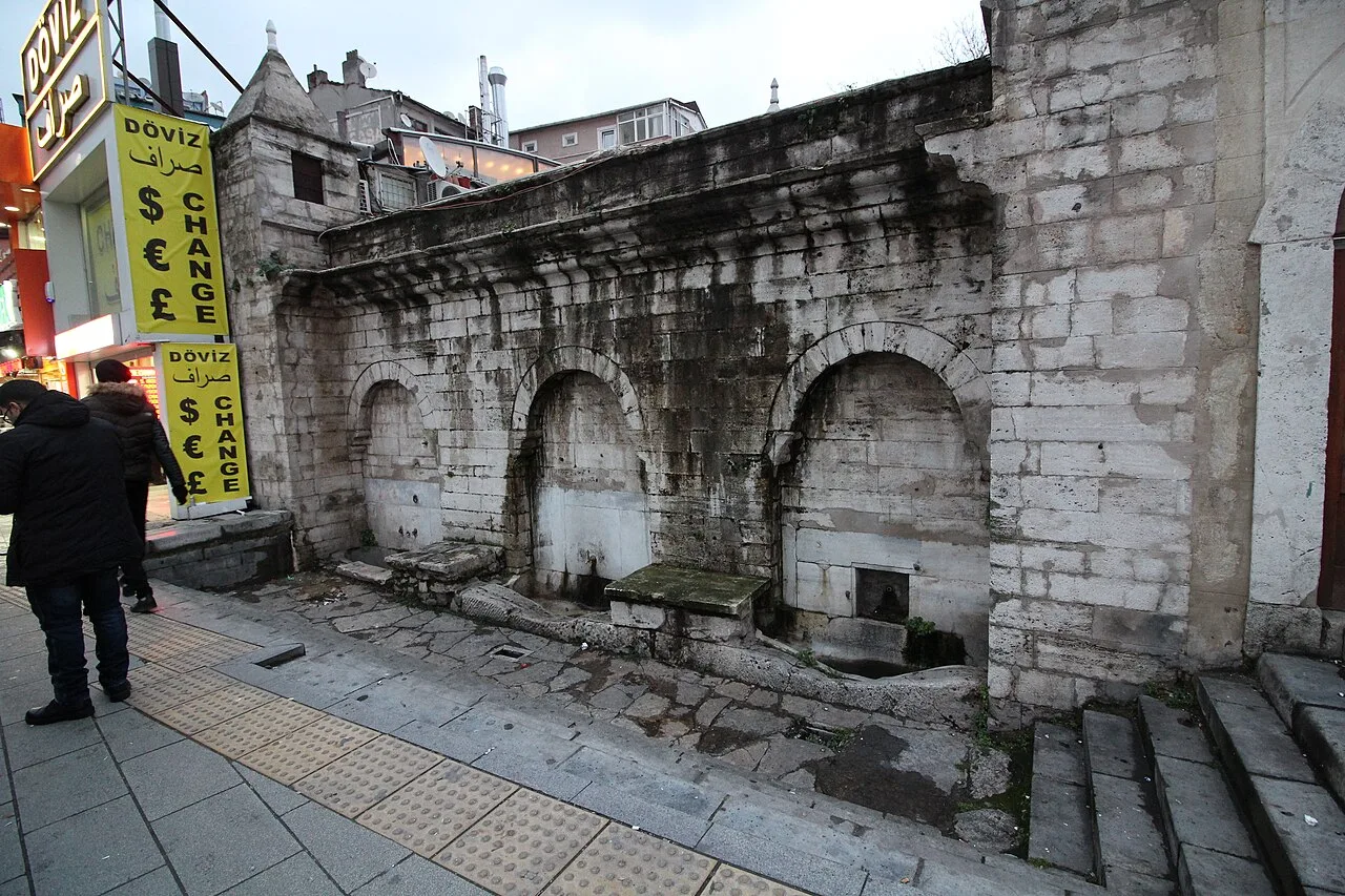 Horhor Fountain (Simitçi Şakir Street) - İstanbul